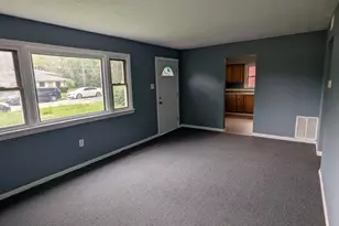 14136 S Hoxie Ave, Burnham, IL 60633 - Photo 3