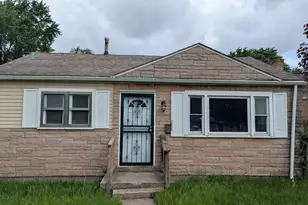 14136 S Hoxie Ave, Burnham, IL 60633 - Photo 1