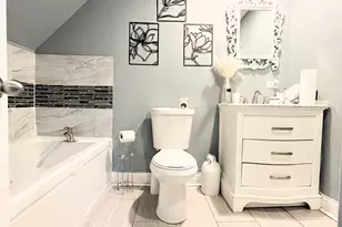 7714 S Marquette Ave, Chicago, IL 60649 - Photo 11