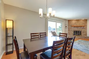 317 Wooded Knoll Dr, Cary, IL 60013 - Photo 13