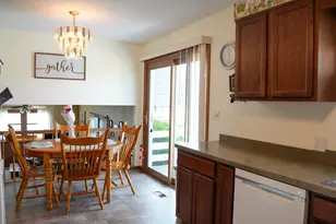 510 Dunbar St, Beecher, IL 60401 - Photo 5