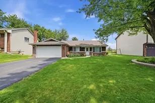 416 Ingleside Dr, Bolingbrook, IL 60490 - Photo 1