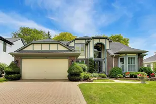 245 Southfield Dr, Vernon Hills, IL 60061 - Photo 1
