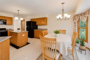 245 Southfield Dr, Vernon Hills, IL 60061 - Photo 13