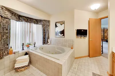 245 Southfield Drive, Vernon Hills, IL 60061 - Photo 21