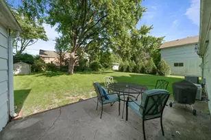 707 Glenshire Rd, Glenview, IL 60025 - Photo 23