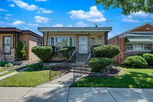 8745 S Euclid Ave, Chicago, IL 60617 - Photo 1