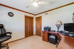 7706 Hayenga Ln, Darien, IL 60561 - Photo 17