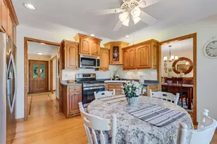 7706 Hayenga Ln, Darien, IL 60561 - Photo 7