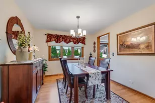7706 Hayenga Ln, Darien, IL 60561 - Photo 5