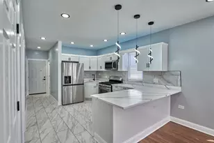 1452 W 71st St, Chicago, IL 60636 - Photo 9