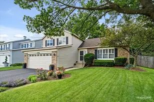 5S652 Hummingbird Ln, Naperville, IL 60540 - Photo 3