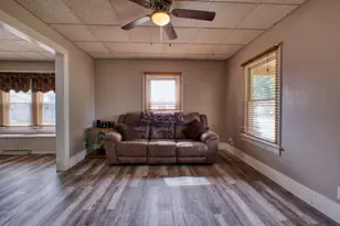 922 9th Ave, Fulton, IL 61252 - Photo 3