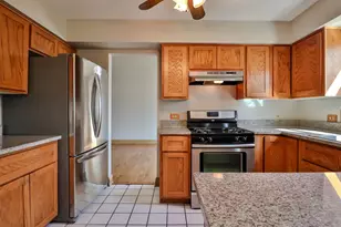 1125 Darin Dr, Lockport, IL 60441 - Photo 11