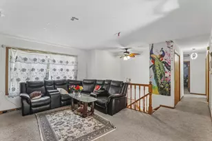 1938 N Jackson St, Waukegan, IL 60087 - Photo 3