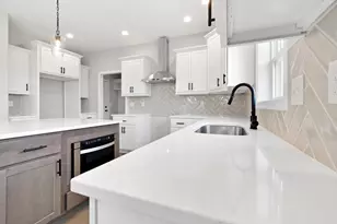 1812 Sunny Acres Rd, Mahomet, IL 61853 - Photo 13