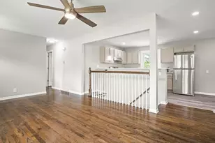 198 Winona Dr, Machesney Park, IL 61115 - Photo 5