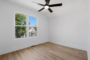 11436 S Yale Ave, Chicago, IL 60628 - Photo 13