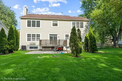 2401 Stonybrook Street, Wauconda, IL 60084 - Photo 21