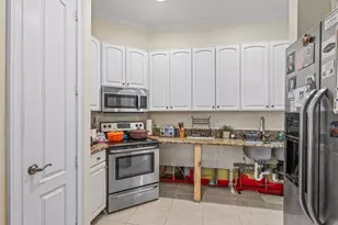 1875 Bridgepointe Cir, Vero Beach, FL 32960 - Photo 9