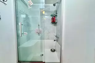 2540 W Jerome St, Chicago, IL 60645 - Photo 21