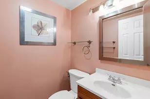 1727 W Estes Ave, Chicago, IL 60626 - Photo 5