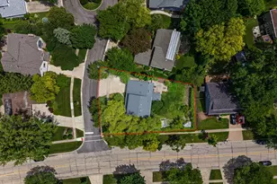 281 Tyler Ct, Libertyville, IL 60048 - Photo 31