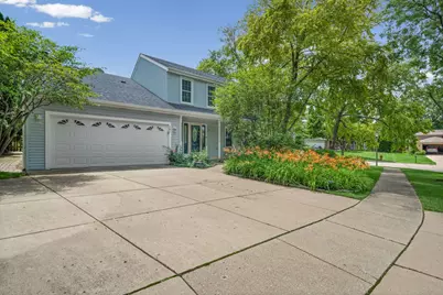 281 Tyler Court, Libertyville, IL 60048 - Photo 3
