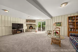 N385 Silverleaf Blvd, Wheaton, IL 60187 - Photo 17