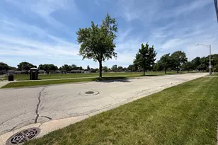 8848 Merrimac Ave, Oak Lawn, IL 60453 - Photo 5