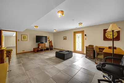 3620 Douglas Road, Downers Grove, IL 60515 - Photo 15