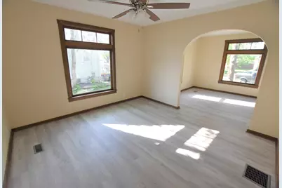 451 Marion Avenue #1, Aurora, IL 60505 - Photo 7