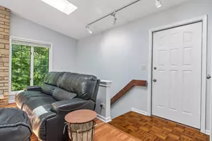 951 Grissom Trail, Elk Grove Village, IL 60007 - Photo 15