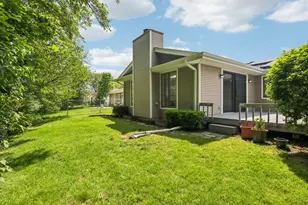 951 Grissom Trail, Elk Grove Village, IL 60007 - Photo 37