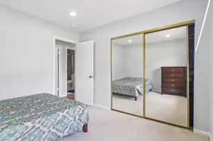 951 Grissom Trail, Elk Grove Village, IL 60007 - Photo 23
