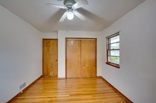 1221 N Webster St, Naperville, IL 60563 - Photo 9