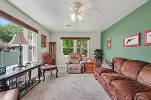 444 S Union St, Paxton, IL 60957 - Photo 9