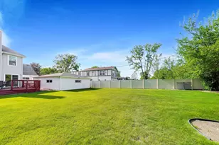 2825 Eisenhower Dr, Des Plaines, IL 60018 - Photo 33