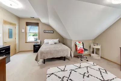 2825 Eisenhower Drive, Des Plaines, IL 60018 - Photo 21