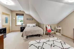 2825 Eisenhower Dr, Des Plaines, IL 60018 - Photo 21