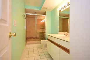 5351 N East River Rd, Chicago, IL 60656 - Photo 21