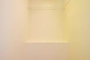 5351 N East River Rd, Chicago, IL 60656 - Photo 23