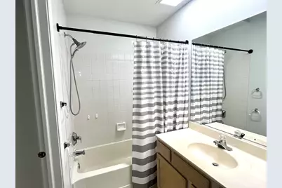 2405 Madiera Court, Buffalo Grove, IL 60089 - Photo 7