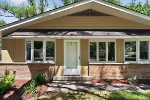 340 Winnebago St, Park Forest, IL 60466 - Photo 3