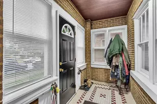 4526 N Mobile Ave, Chicago, IL 60630 - Photo 3