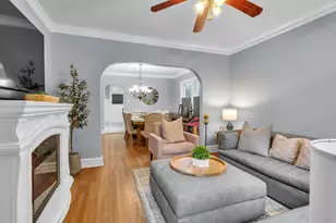 4526 N Mobile Ave, Chicago, IL 60630 - Photo 5
