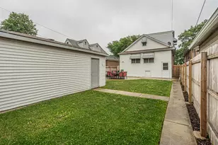 4526 N Mobile Ave, Chicago, IL 60630 - Photo 25