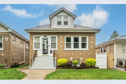 4526 N Mobile Avenue, Chicago, IL 60630 - Photo 1