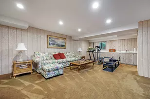 223 Pin Oak Dr, Wilmette, IL 60091 - Photo 19