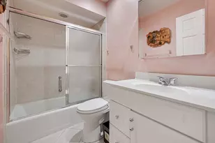 223 Pin Oak Dr, Wilmette, IL 60091 - Photo 17
